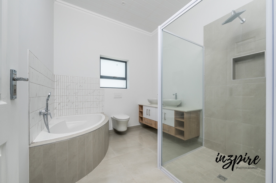 To Let 3 Bedroom Property for Rent in Dana Bay Western Cape
